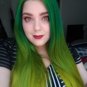 Meet your Posher, Coral